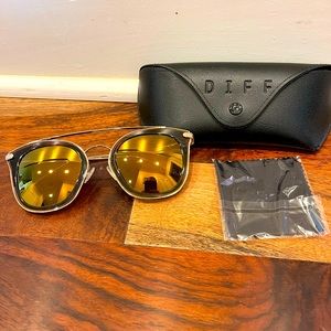 DIFF Eyewear Sunglasses
